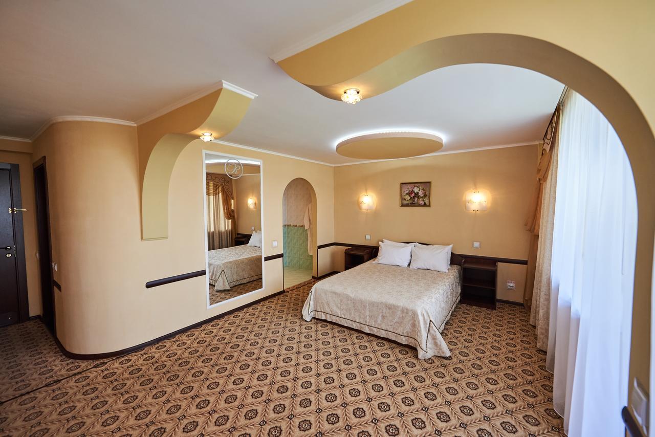 Rassvet Hotel Dnipro Exterior photo